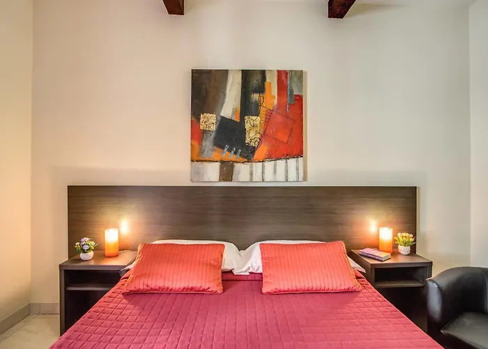 Mosaic Otel *